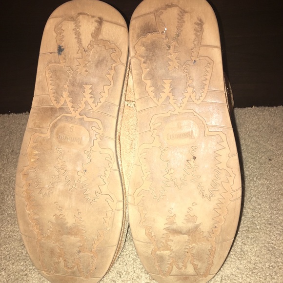 Boots - Picture 3 of 5